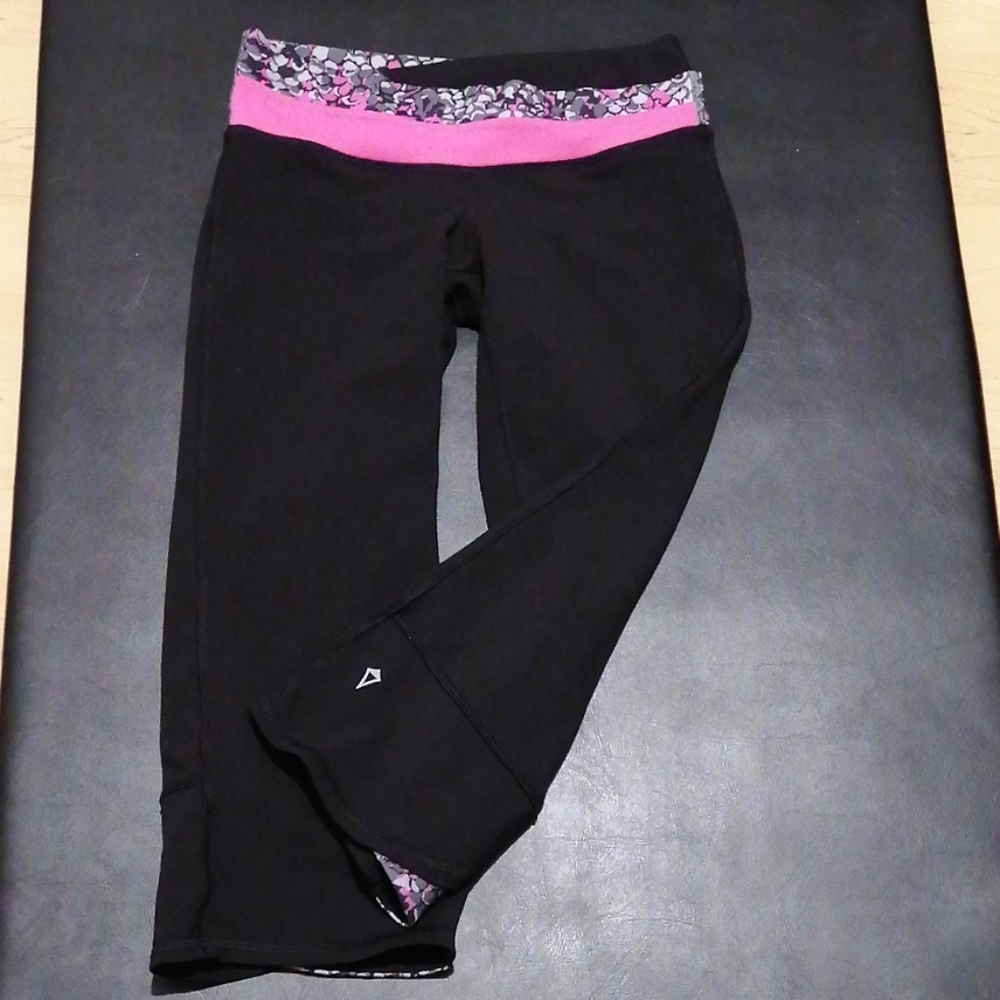 Ivivva capris
